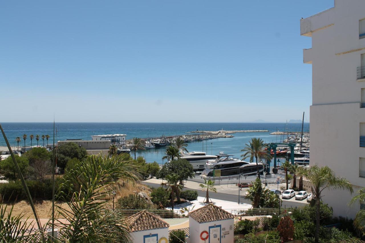 דירות אסטפונה Apartamento El Faro Leisure Port מראה חיצוני תמונה